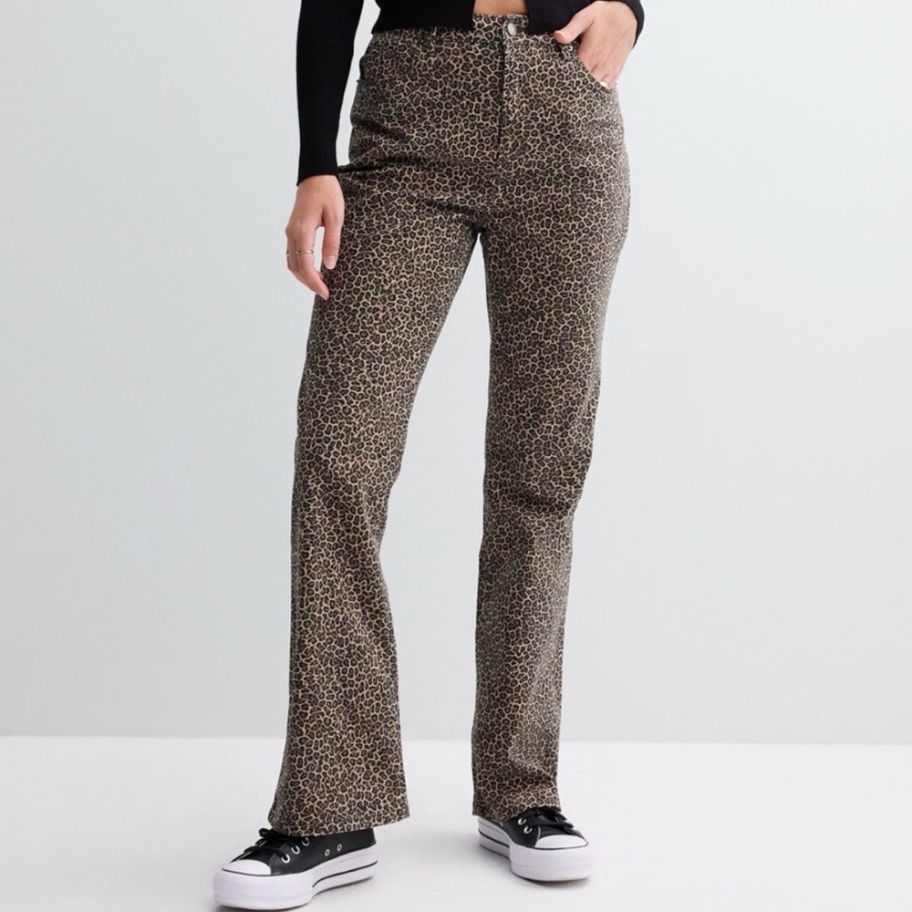 Tinseltown Sz 15 UGC